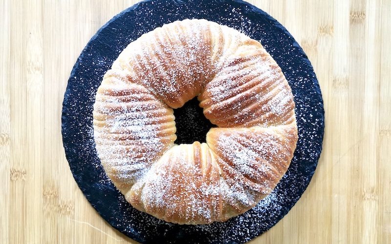 Pain façon « pelote de laine » ou « wool roll bread »